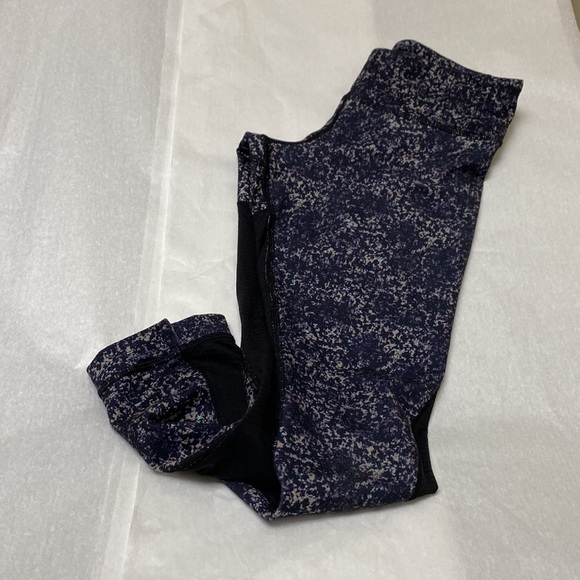 Lululemon Journey Crop Rocky Road Splatter🖤 - Picture 6 of 13